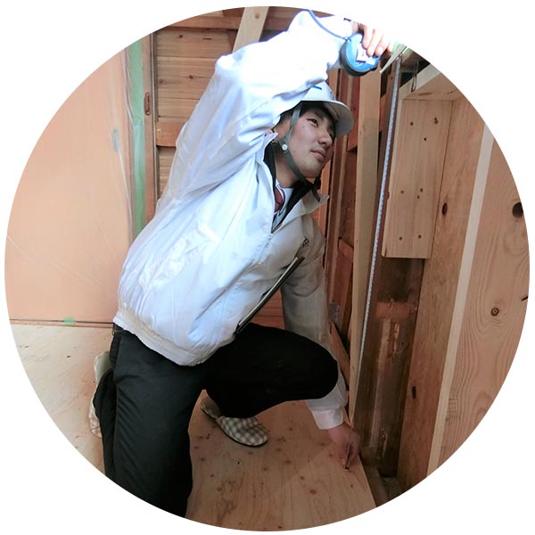 社員新井田画像